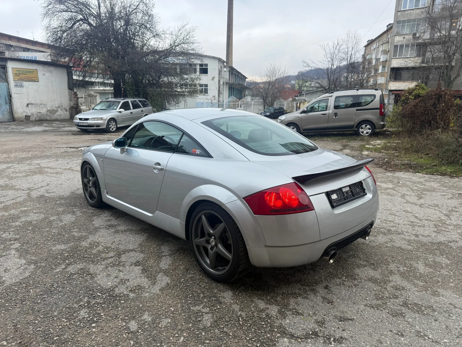 Audi Tt 1.8T * Quattro * , снимка 11 - Автомобили и джипове - 54061806