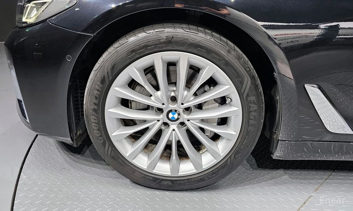 BMW 530 i Luxury* HARMAN KARDON* DISTRONIC* HEAD-UP*  | Mobile.bg � ����������� 5