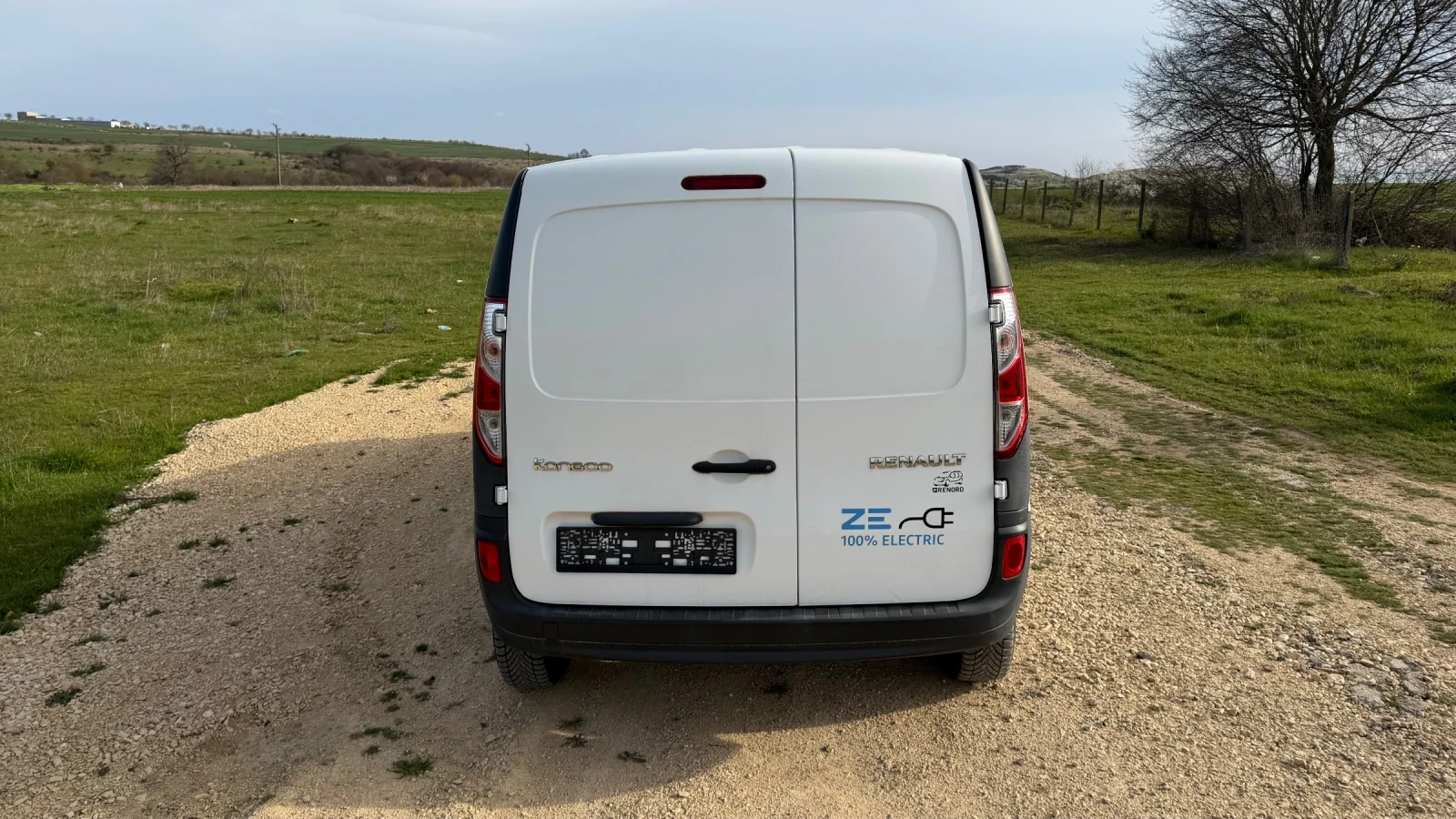 Renault Kangoo Z.E. Express Maxi 33kWh, снимка 7 - Автомобили и джипове - 54188662