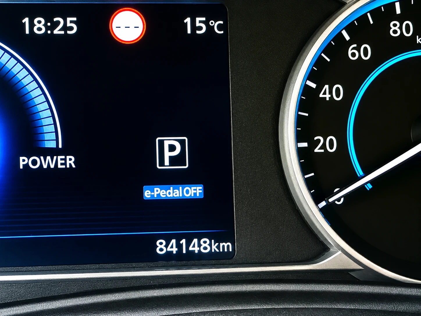 Nissan Leaf , снимка 8 - Автомобили и джипове - 54662348
