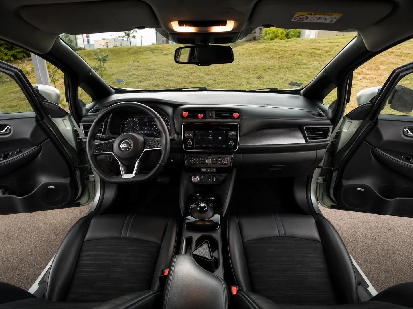 Nissan Leaf , снимка 7 - Автомобили и джипове - 54662348