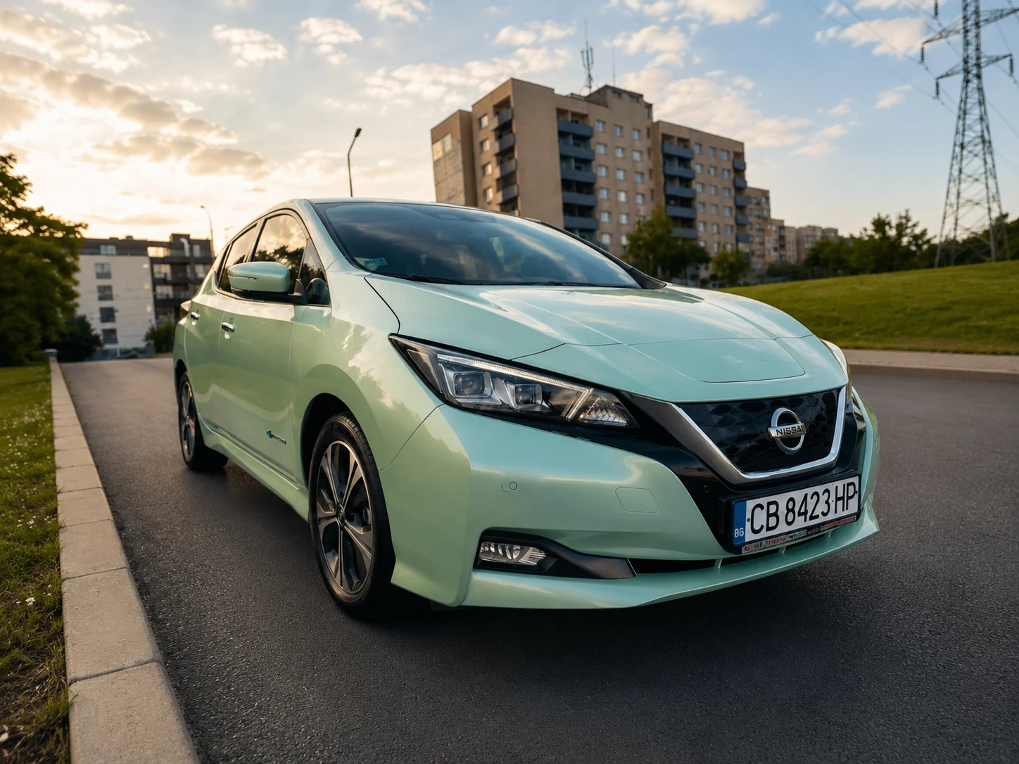 Nissan Leaf , снимка 3 - Автомобили и джипове - 54662348
