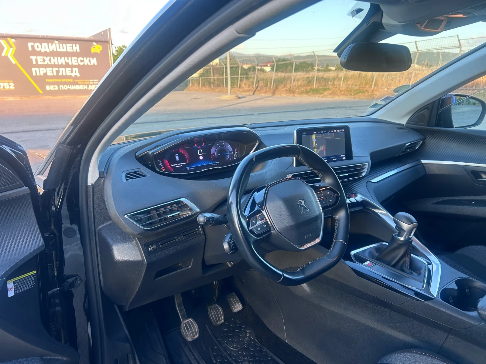 Peugeot 3008 1.5 D 131 HP  Allure  Service Book , снимка 9 - Автомобили и джипове - 54731457