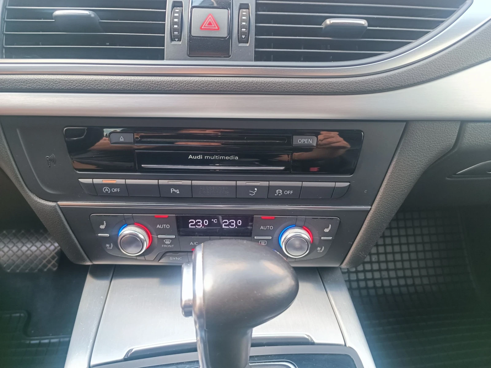Audi A7 3.0TDI, снимка 10 - Автомобили и джипове - 55154659