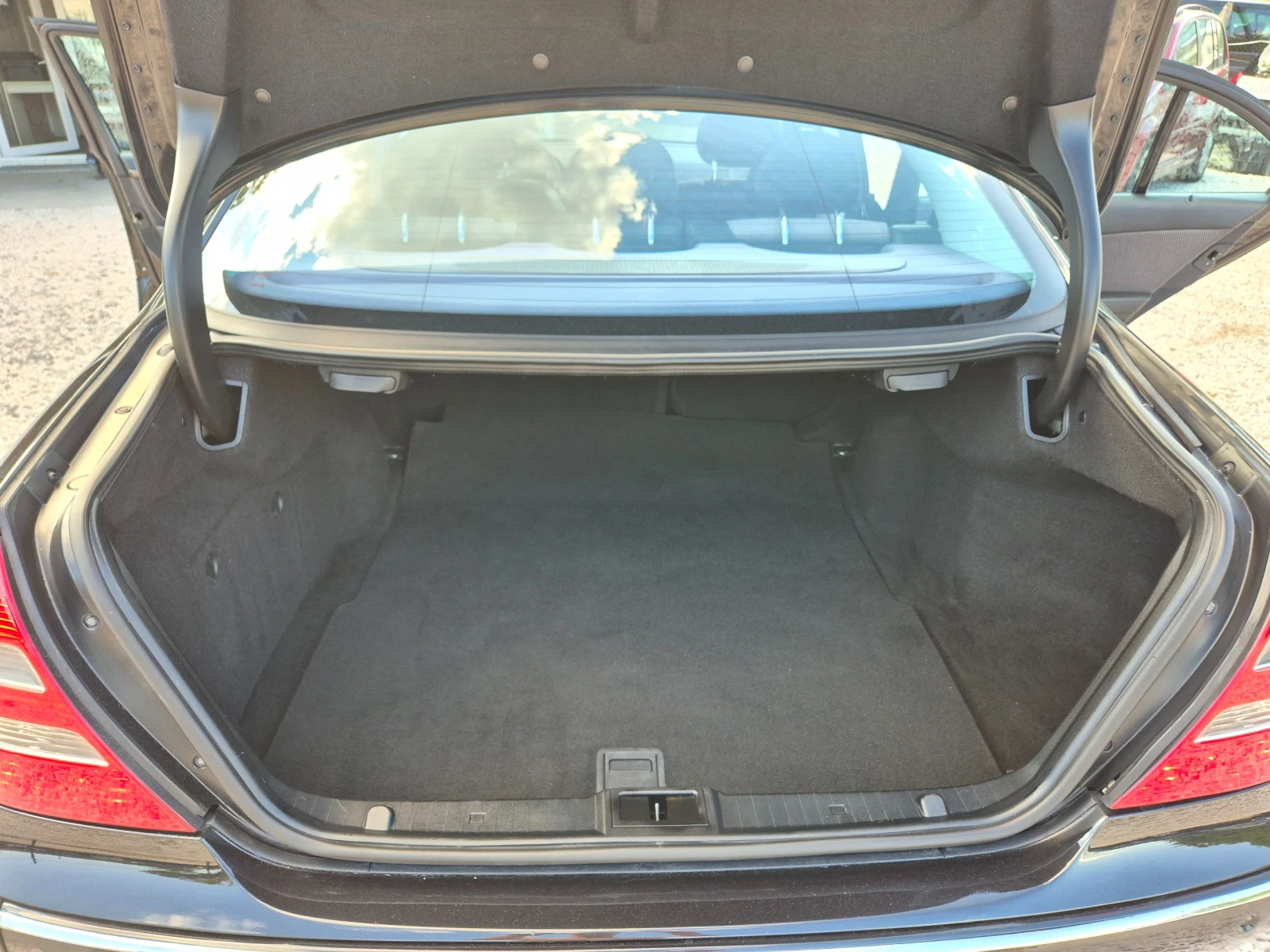 Mercedes-Benz E 220 * 6ck* AVANGARDE* XENON* ����*  | Mobile.bg � ����������� 16