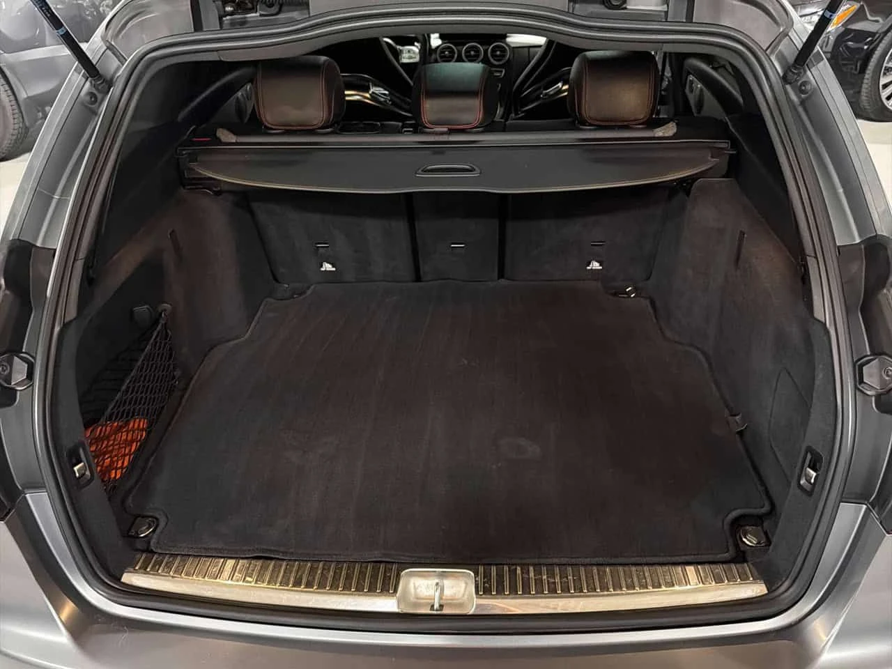 Mercedes-Benz C 43 AMG Bucket seats Intelligent drive Adaptive Cruise , снимка 15 - Автомобили и джипове - 55602476