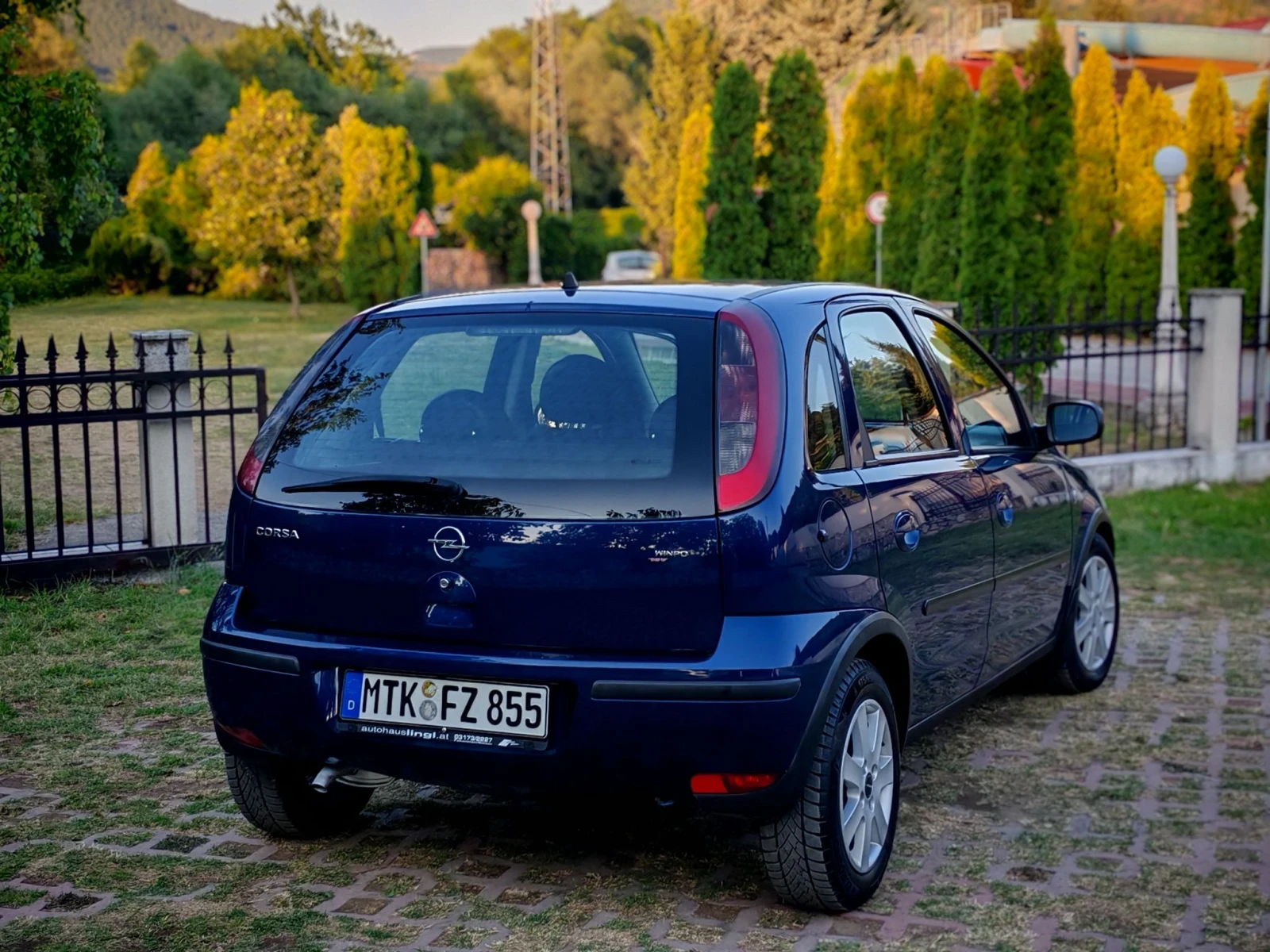 Opel Corsa 1.2I 16V(75)* FACELIFT* КЛИМАТРОНИК* НОВ ВНОС* , снимка 6 - Автомобили и джипове - 55657795