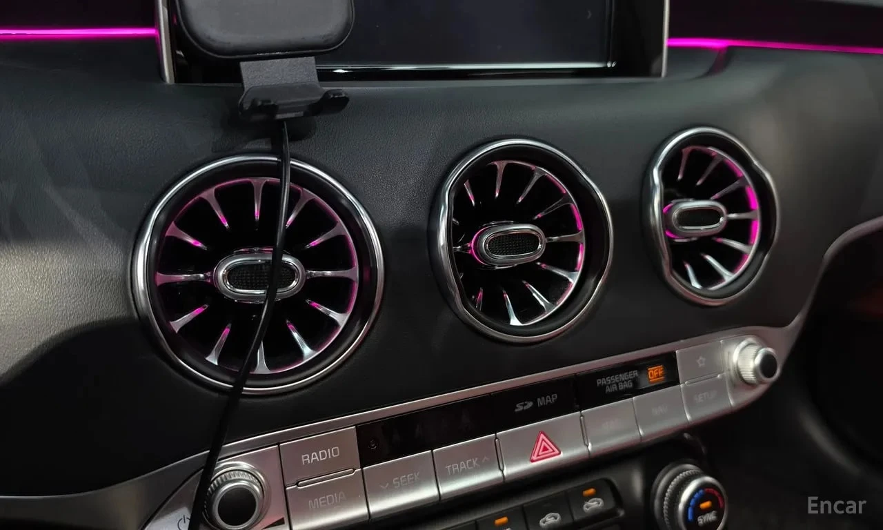 Kia Stinger * 3.3 Turbo AWD * ЦЕНА ДО БГ, снимка 11 - Автомобили и джипове - 56129534