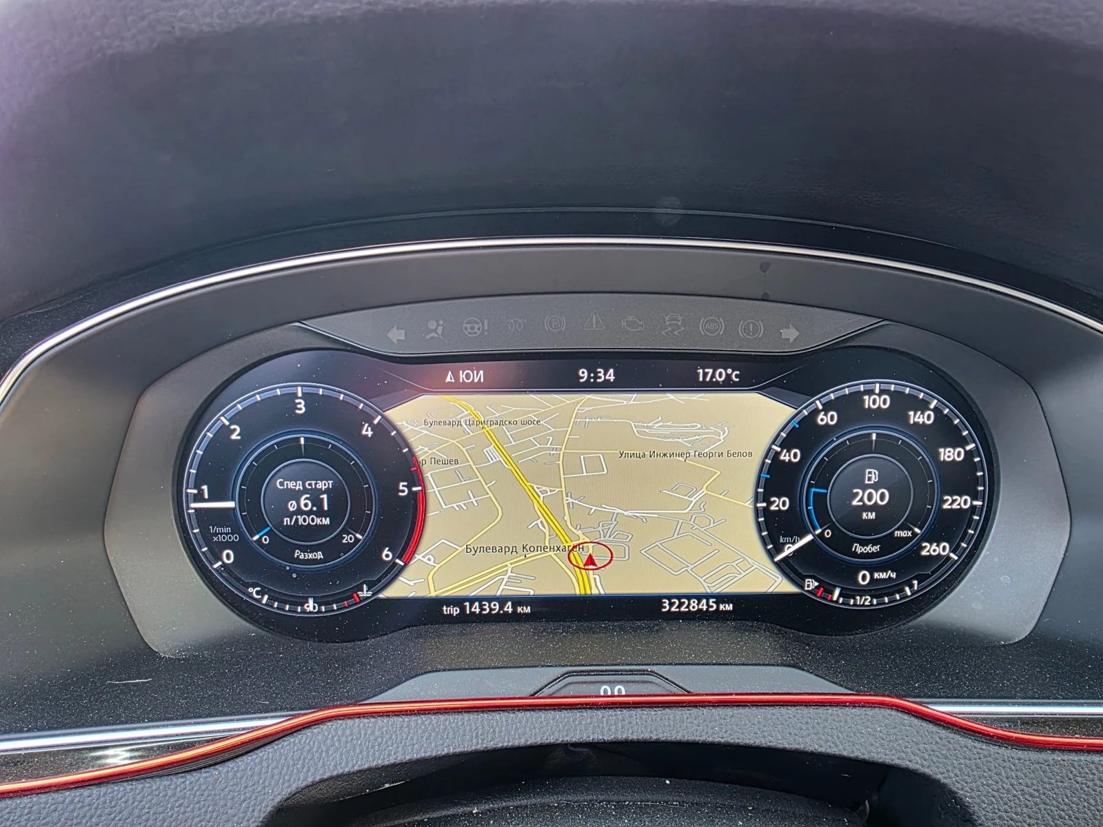 VW Passat B8, снимка 12 - Автомобили и джипове - 56159912