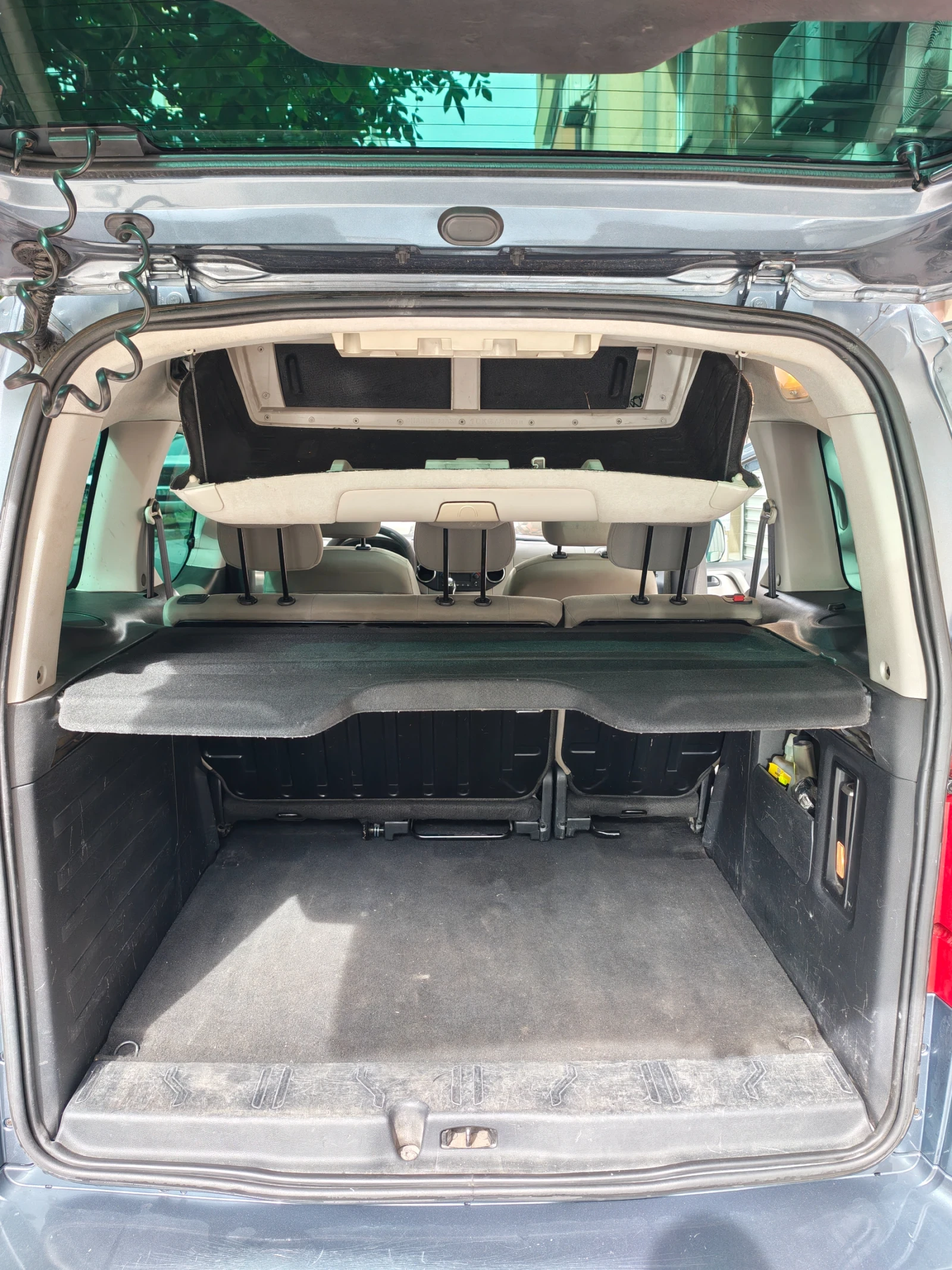 Peugeot Partner Tepee, снимка 11 - Автомобили и джипове - 56270847