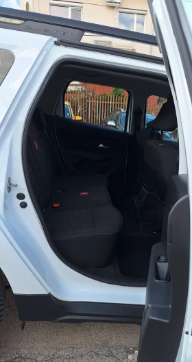 Dacia Duster 4x4 1.5 dCi 115 к.с. 2022г 39 000км., 6скорости , снимка 12