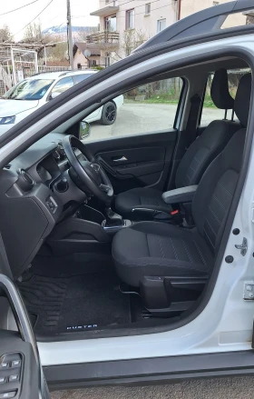Dacia Duster 4x4 1.5 dCi 115 к.с. 2022г 39 000км., 6скорости  | Auto.bg — изображение 6