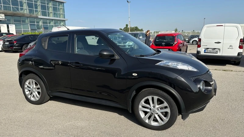 Nissan Juke 1.6 Бензин Автоматик, снимка 9 - Автомобили и джипове - 46336069