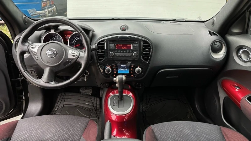 Nissan Juke 1.6 Бензин Автоматик, снимка 10 - Автомобили и джипове - 46336069