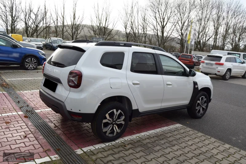 Dacia Duster НОВ!/JOURNEY/131HP/CARPLAY/KEYLESS/LED/DAB/717f, снимка 4 - Автомобили и джипове - 51653516