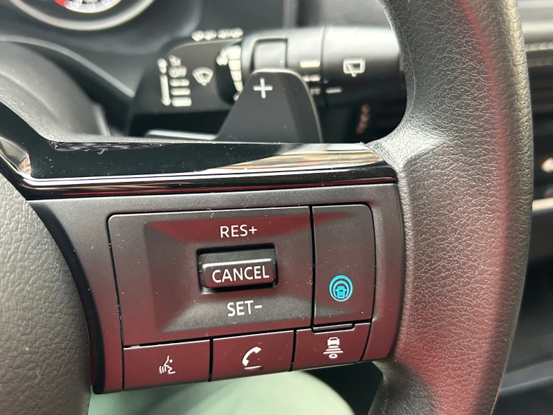 Nissan Rogue 2.5 4x4 62000КМ Сервизна История, снимка 8 - Автомобили и джипове - 52593376