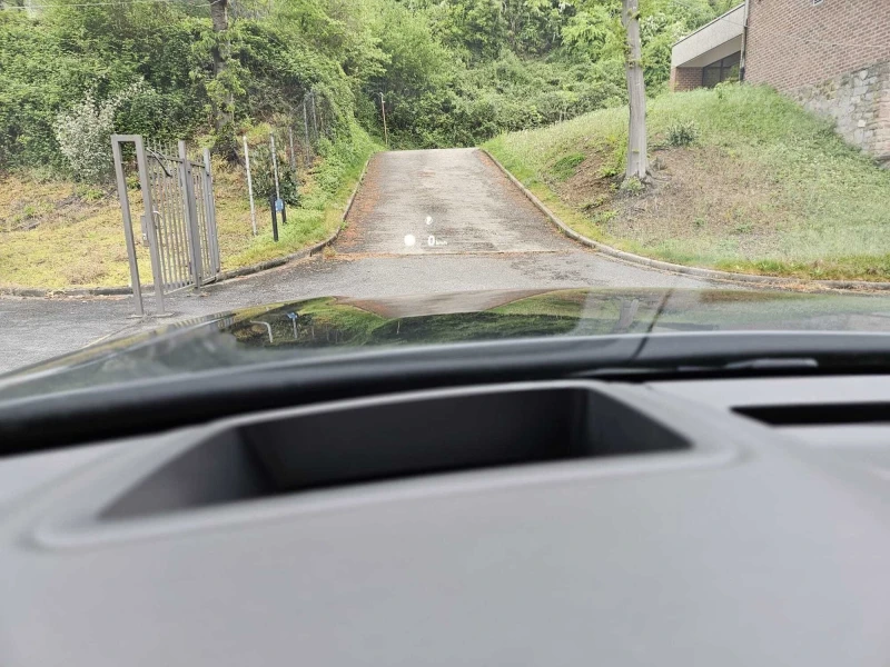 Land Rover Range Rover Velar SV * FULL* Подгрев* Масаж* Обдух* PANO* Meridian* , снимка 8 - Автомобили и джипове - 52715917