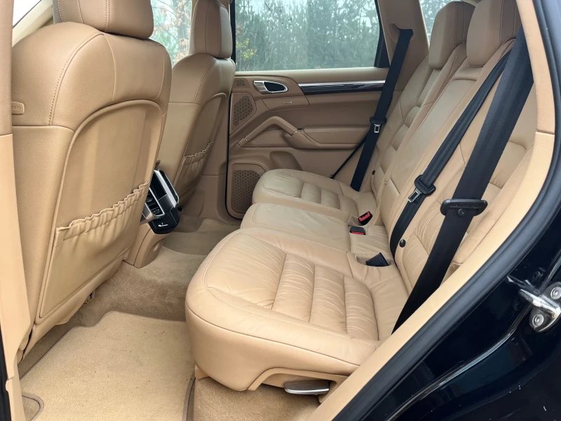 Porsche Cayenne 3.0d/245кс./Нов Внос/Отлична/8-ZF/, снимка 11 - Автомобили и джипове - 52830882