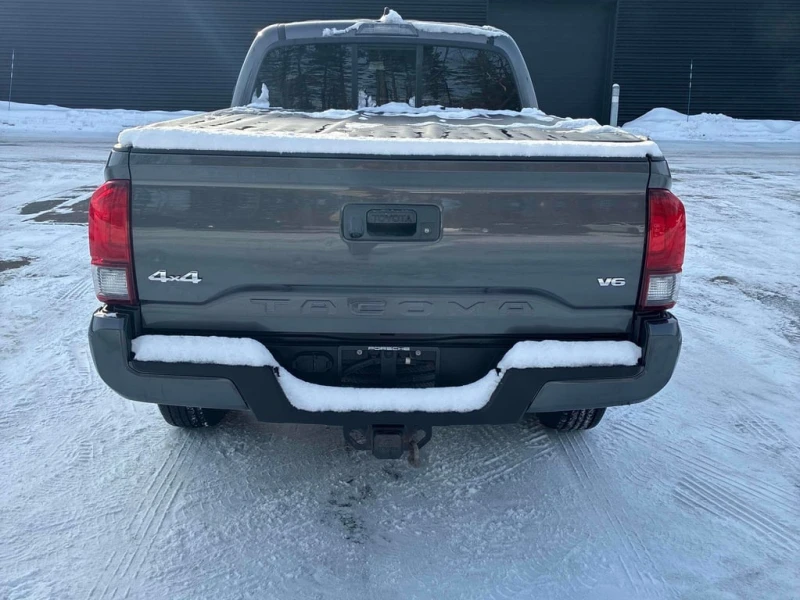 Toyota Tacoma * 4x4 Double Cab Auto * CARFAX * БЕЗ ПЪРВОНАЧАЛНА , снимка 4 - Автомобили и джипове - 53098010