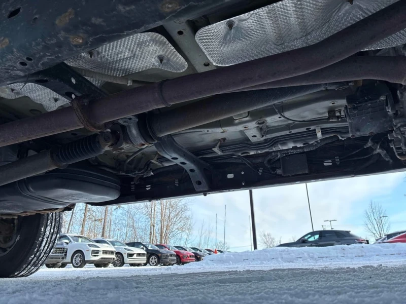 Toyota Tacoma * 4x4 Double Cab Auto * CARFAX * БЕЗ ПЪРВОНАЧАЛНА , снимка 10 - Автомобили и джипове - 53098010