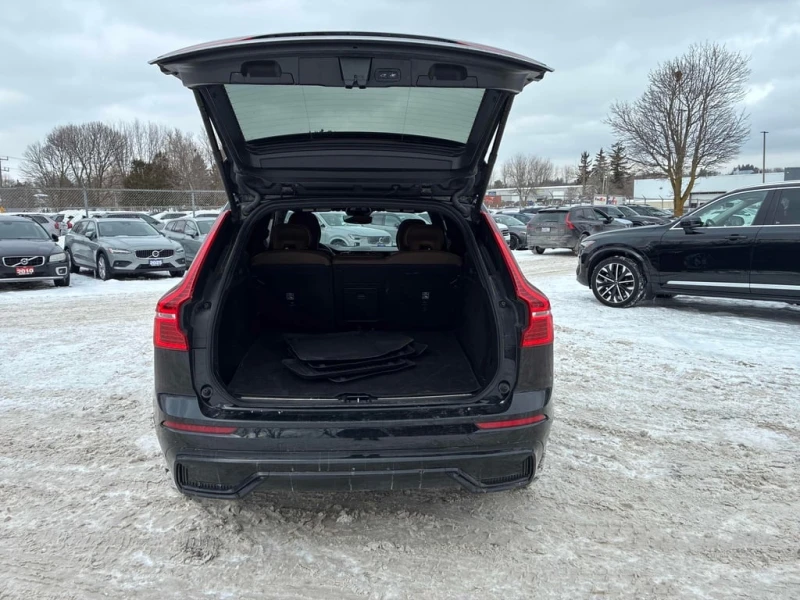 Volvo XC60 * Plus Dark Theme * ПОДГРЕВИ * КАМЕРА * CARFAX, снимка 15 - Автомобили и джипове - 53403676