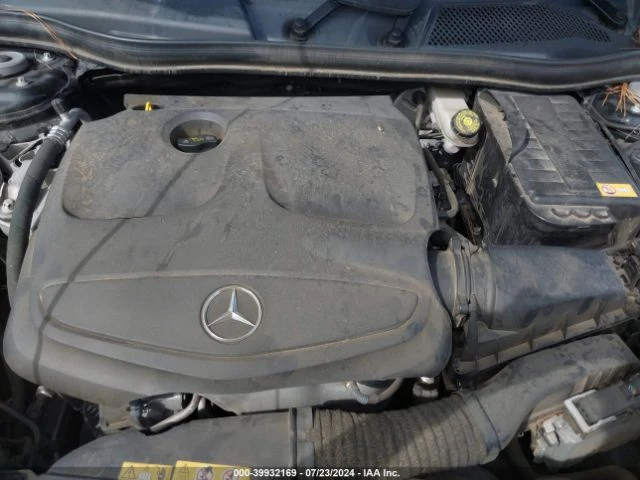 Mercedes-Benz GLA 250 4MATIC, снимка 15 - Автомобили и джипове - 48507975