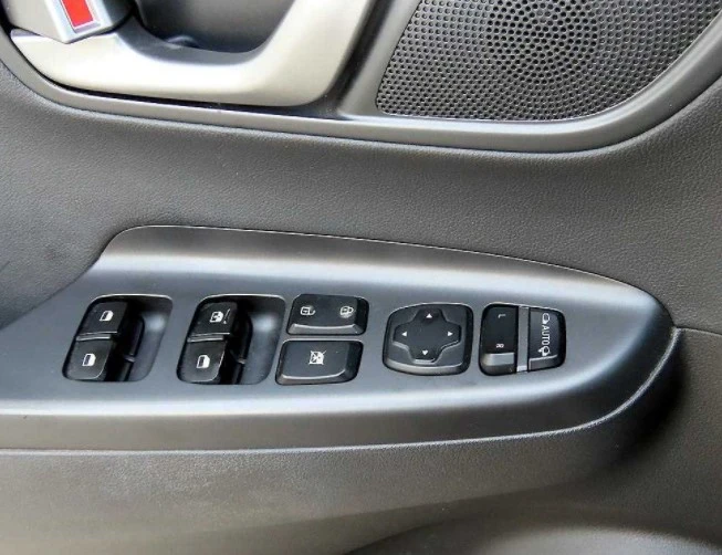 Hyundai Kona 1.6T Premium* BLIND SPOT* КРАЙНА ЦЕНА, снимка 7 - Автомобили и джипове - 55496099