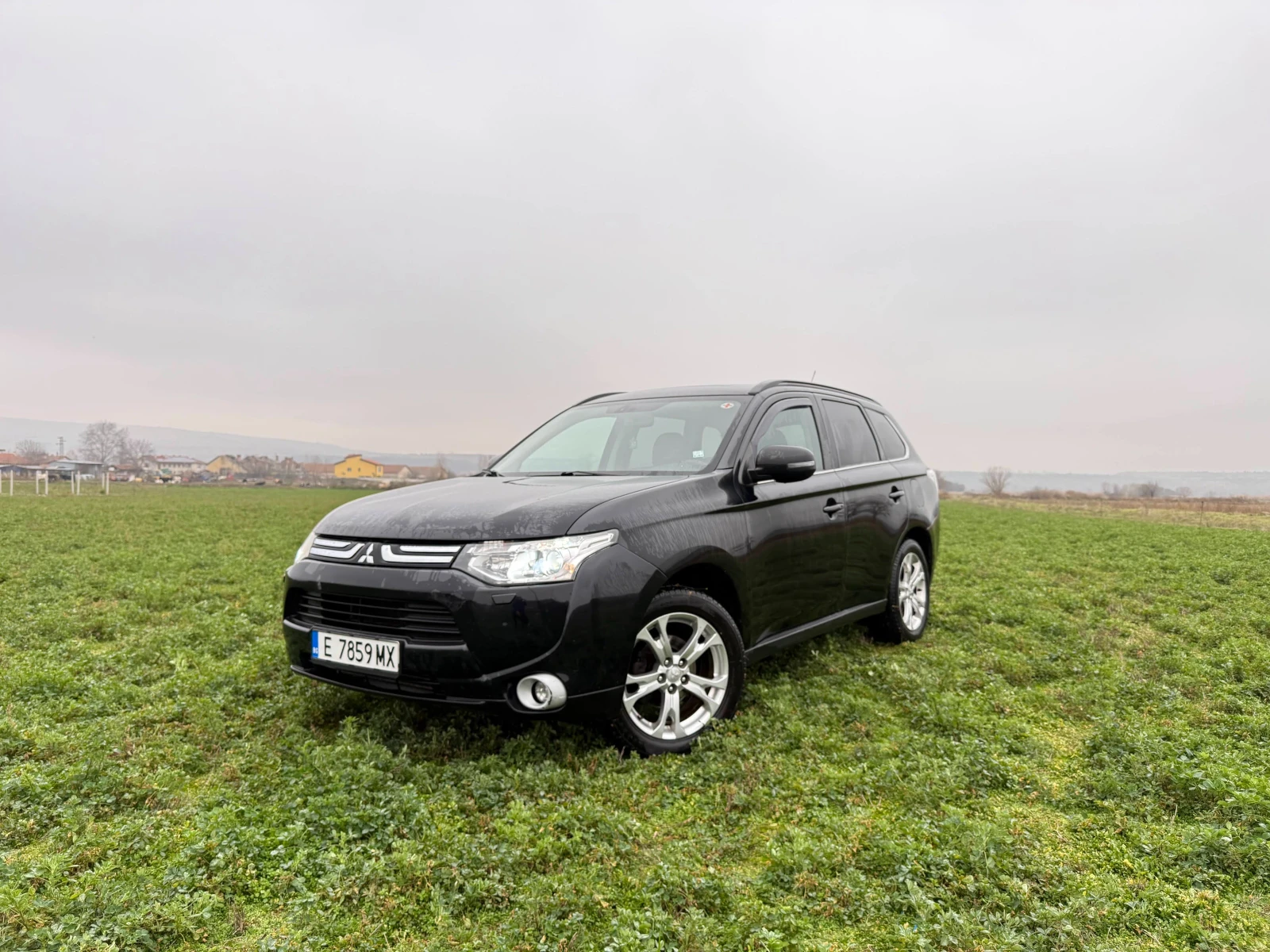 Mitsubishi Outlander 2.2 DiD, снимка 1