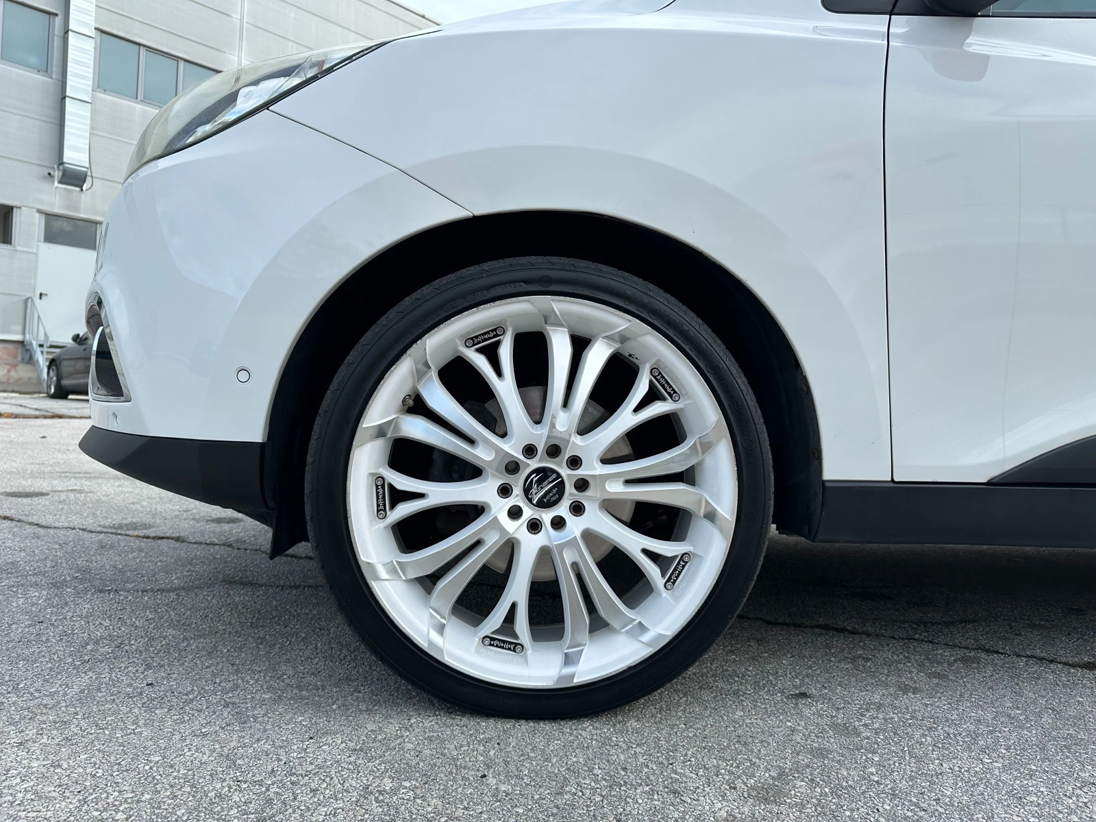 Hyundai IX35 2.0d 184 к.с. - изображение 8