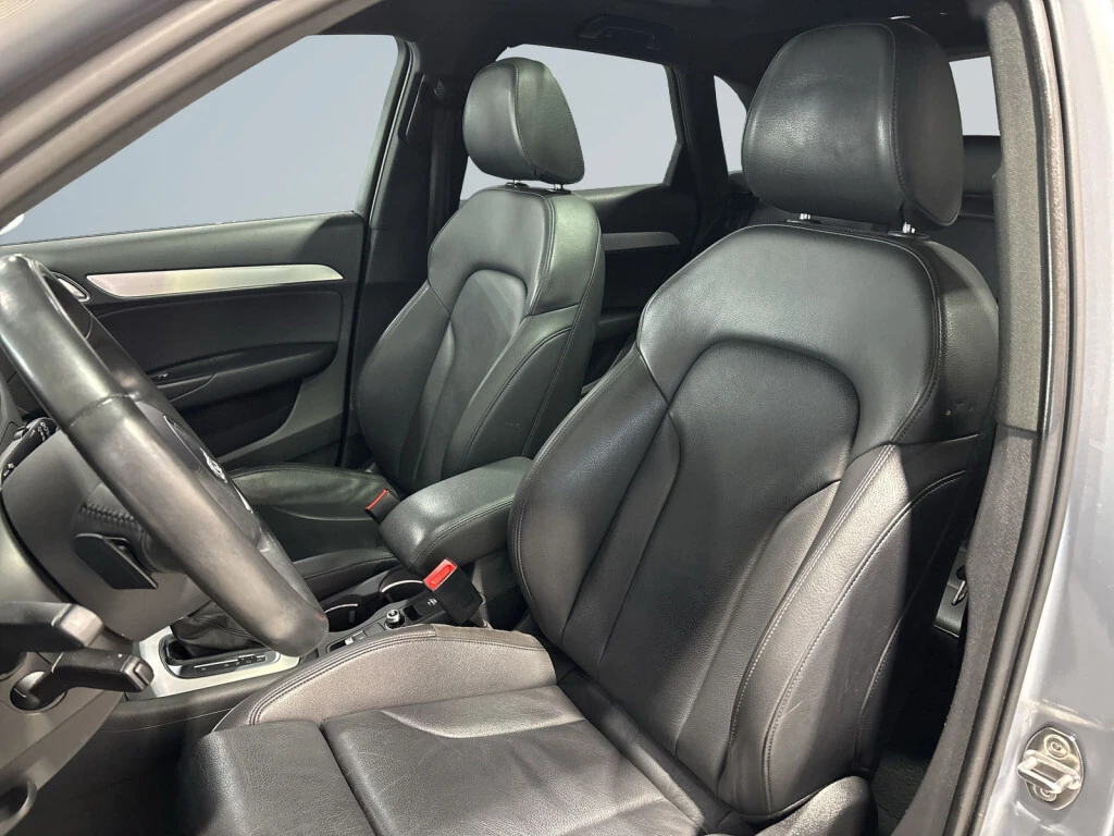 Audi Q3 2.0 TFSI Progressiv S Line/Leather/NAVI/Sunroof/Cl - изображение 8