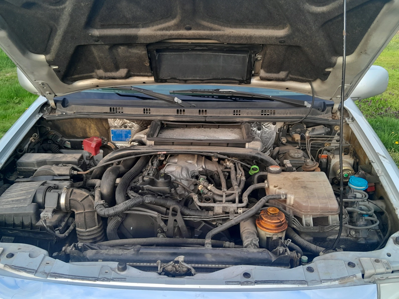 Suzuki Grand vitara 2.0TD HL7 Брякуван!, снимка 7 - Автомобили и джипове - 54221155