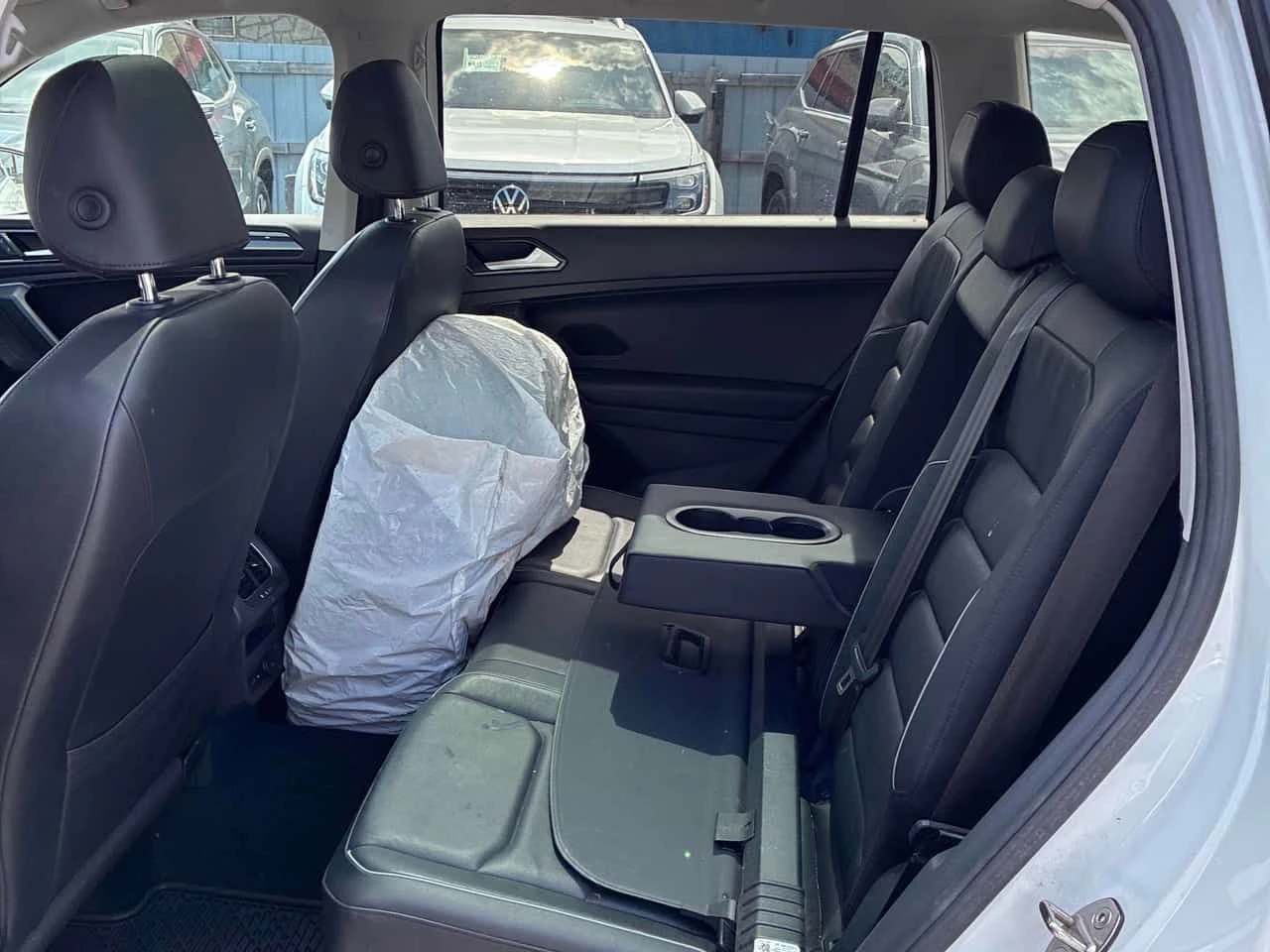 VW Tiguan * Highline * ГЛАВНО ПРЕДСТАВИТЕЛСТВО* , снимка 13 - Автомобили и джипове - 54618861