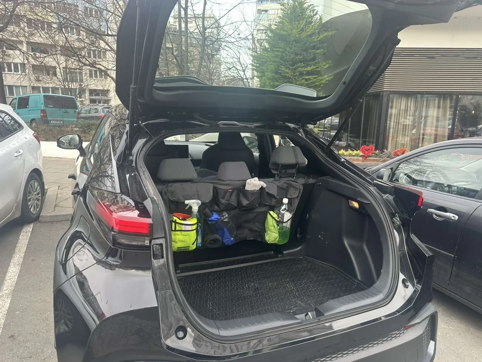 Toyota C-HR, снимка 4 - Автомобили и джипове - 54648233