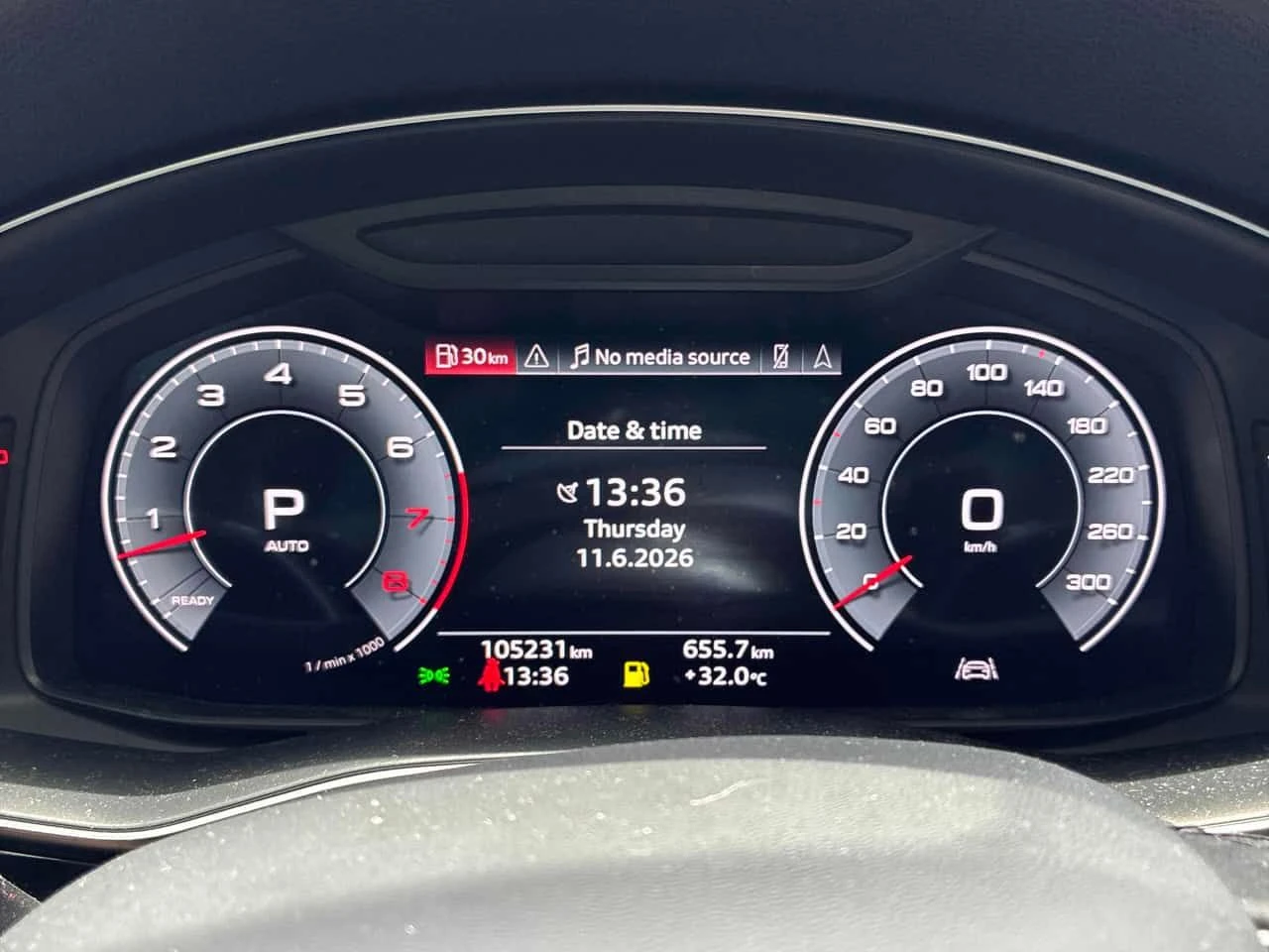Audi Q7 * Komfort * ГЛАНВО ПРЕДСТАВИТЕЛСТВО НА AUDI* , снимка 8 - Автомобили и джипове - 54880018