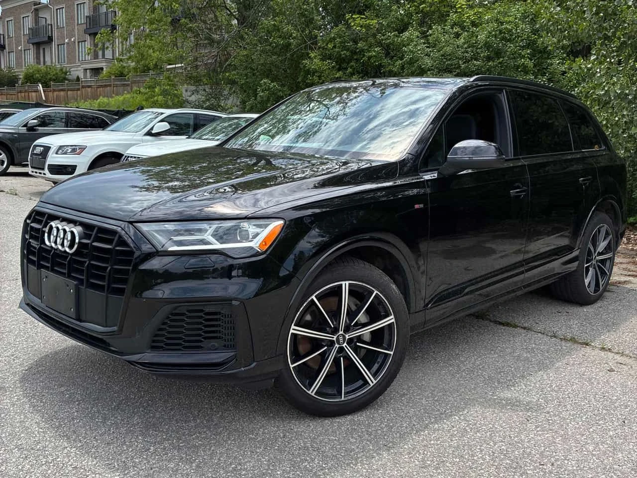Audi Q7 * Komfort * ГЛАНВО ПРЕДСТАВИТЕЛСТВО НА AUDI* , снимка 3 - Автомобили и джипове - 54880018