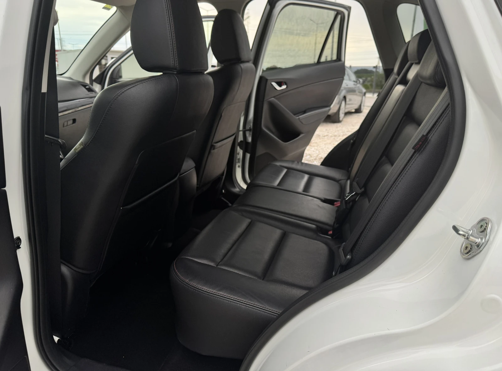 Mazda CX-5 2.2D БЯЛА ПЕРЛА KEYLESS GO  BOSE ТОП СЪСТОЯНИЕ, снимка 9 - Автомобили и джипове - 55235968