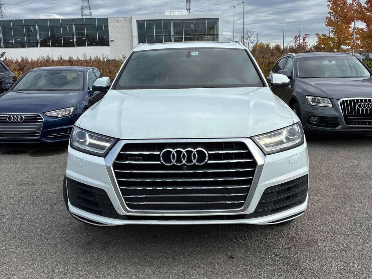 Audi Q7 * 3.0T Progressiv * CARFAX * ЦЕНА ДО БГ, снимка 5 - Автомобили и джипове - 56626670