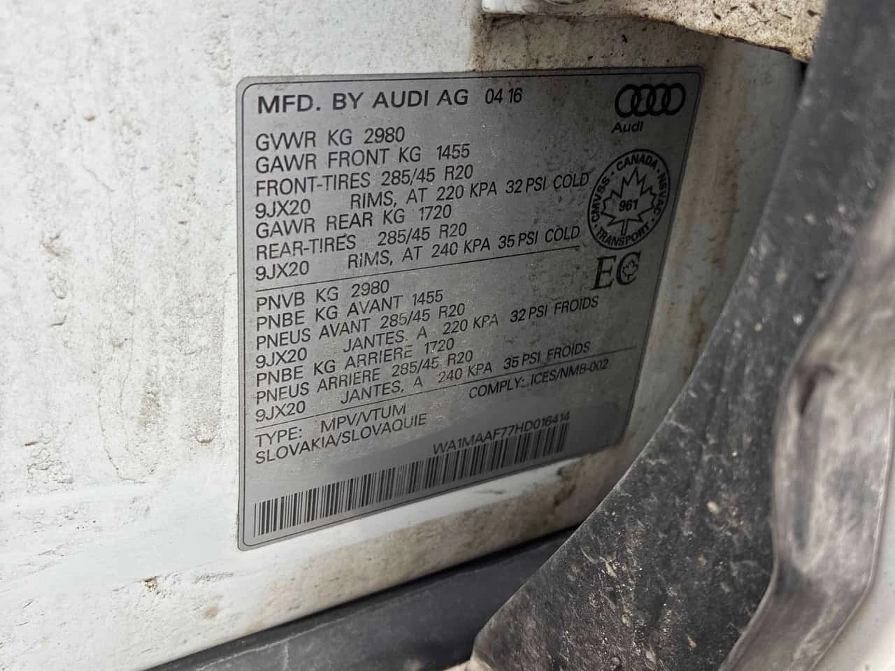 Audi Q7 * 3.0T Progressiv * CARFAX * ЦЕНА ДО БГ, снимка 10 - Автомобили и джипове - 56626670