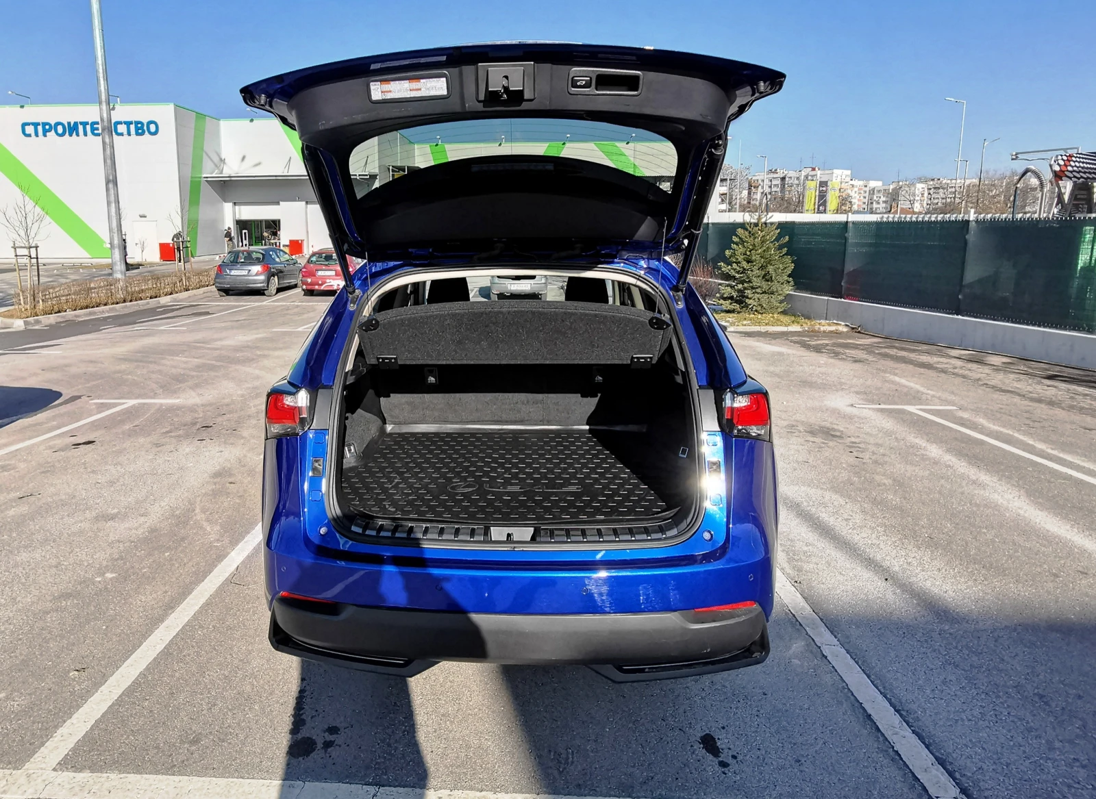 Lexus NX 300h Luxory/Hibrid/LPG, снимка 15 - Автомобили и джипове - 56626841