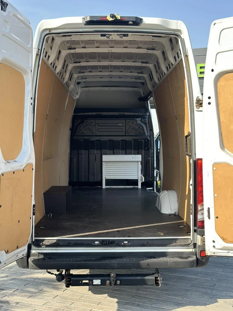 Iveco Daily 35S17 Швейцаря като нов, снимка 15 - Бусове и автобуси - 48789921