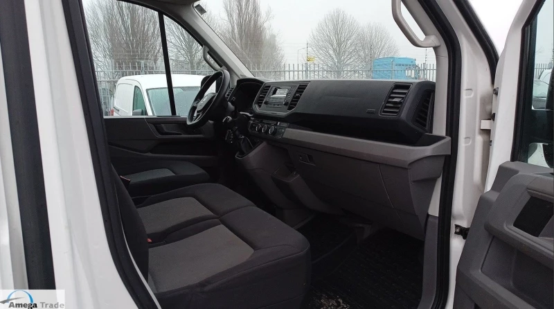 VW Crafter L3H2 2.0 TDI, снимка 5 - Бусове и автобуси - 49136176