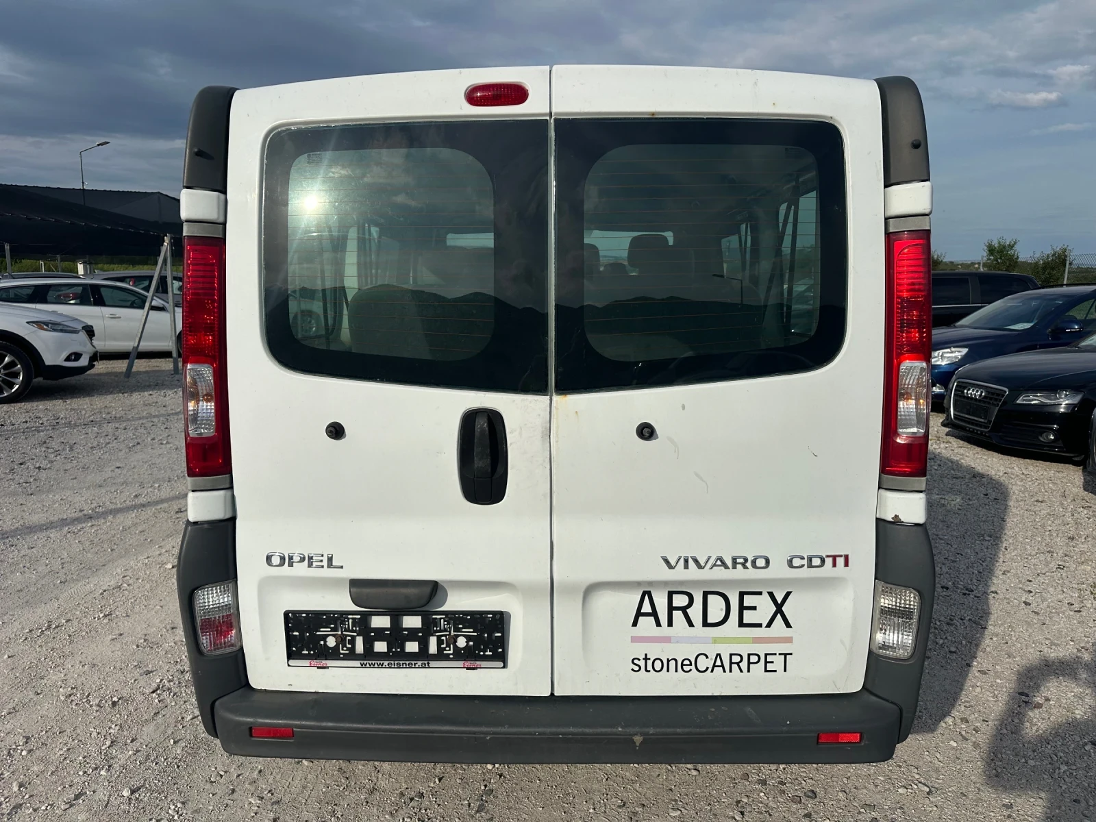 Opel Vivaro 2.0/114кс 9места Дълга база климатик - изображение 6