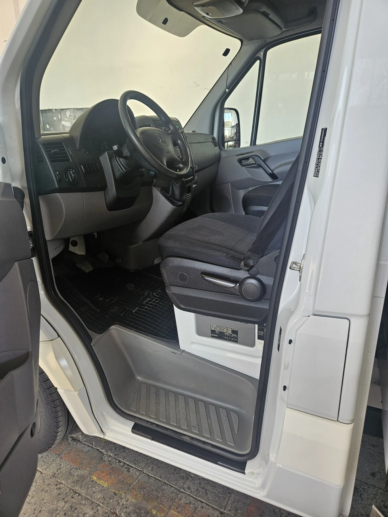 Mercedes-Benz 313 cdi, снимка 7 - Бусове и автобуси - 54242488