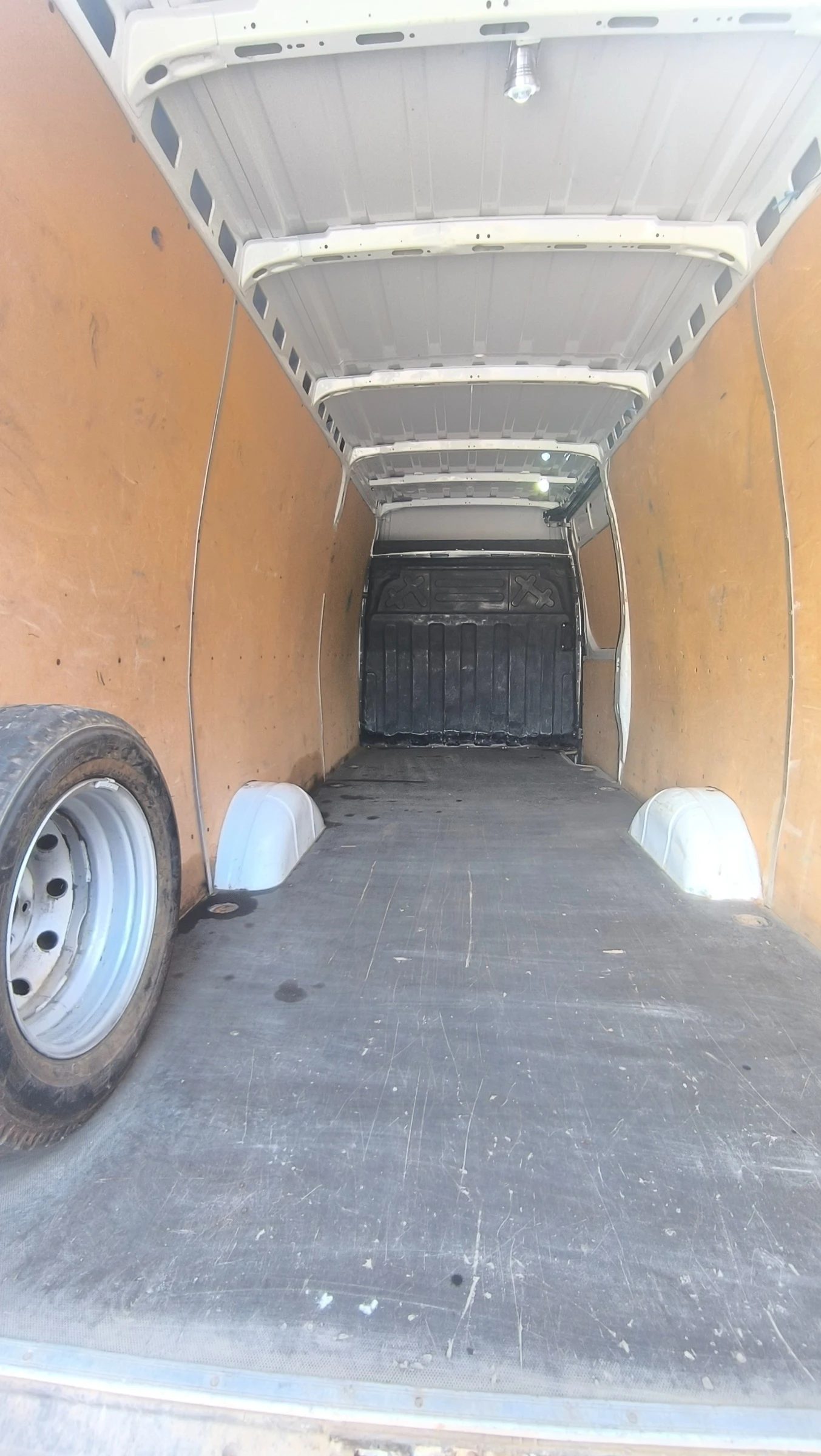 Iveco 35c13, снимка 8 - Бусове и автобуси - 54652585