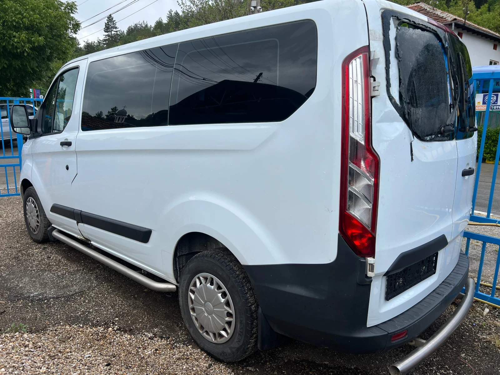Ford Transit Custom, снимка 3 - Бусове и автобуси - 54767239