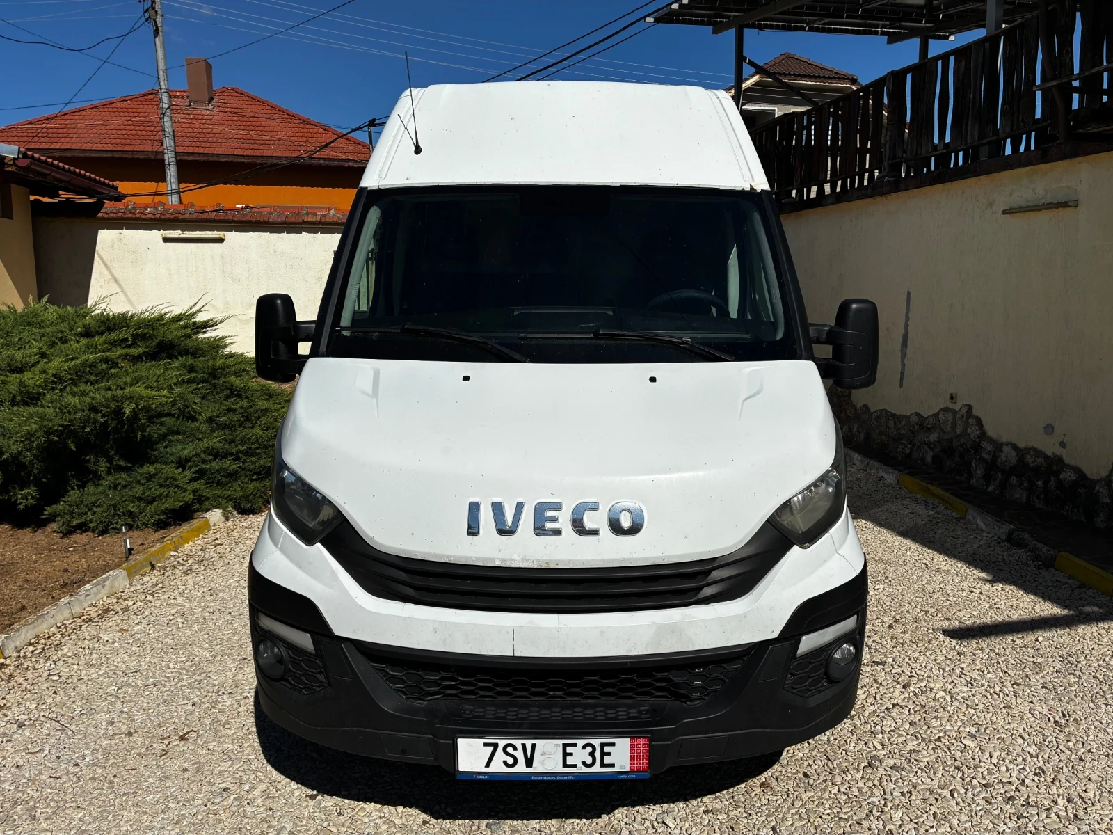 Iveco Daily 35-180, снимка 2 - Бусове и автобуси - 56181677