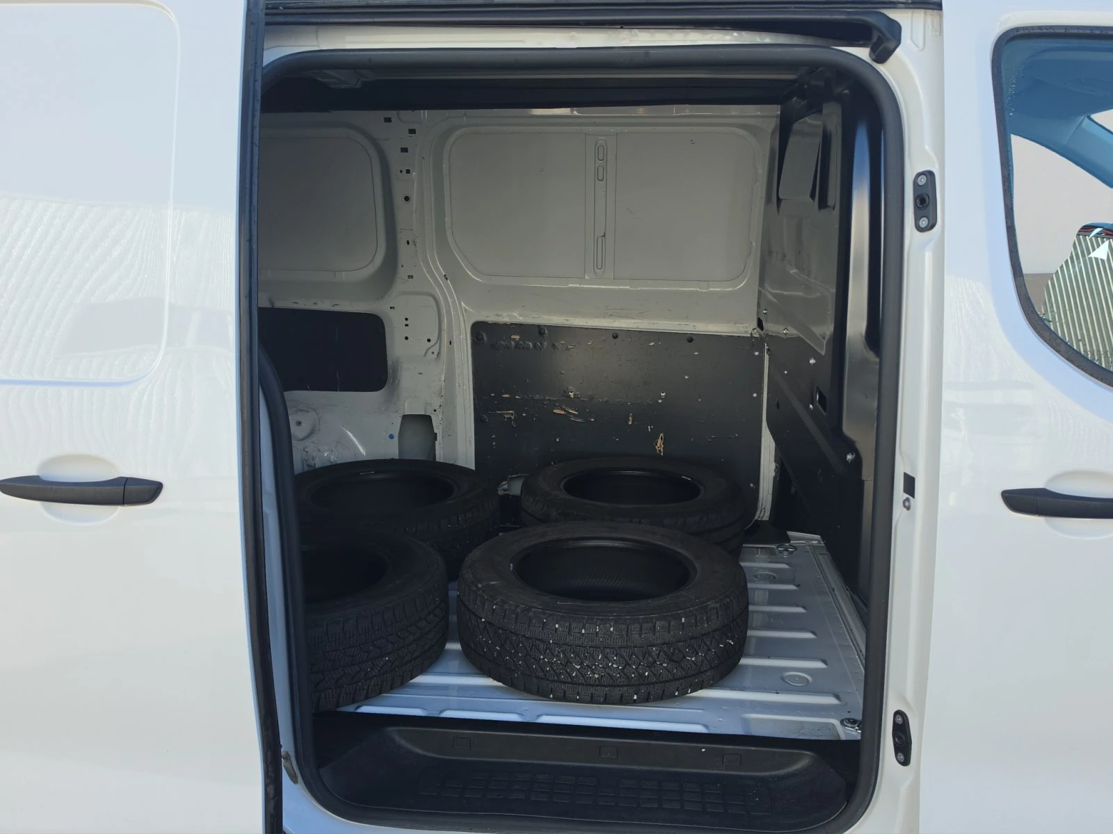 Citroen Jumpy Fourgon L3 1, 5 BlueHDi 100 S&S BVM6 E6.4//2301246 | Mobile.bg � ����������� 12
