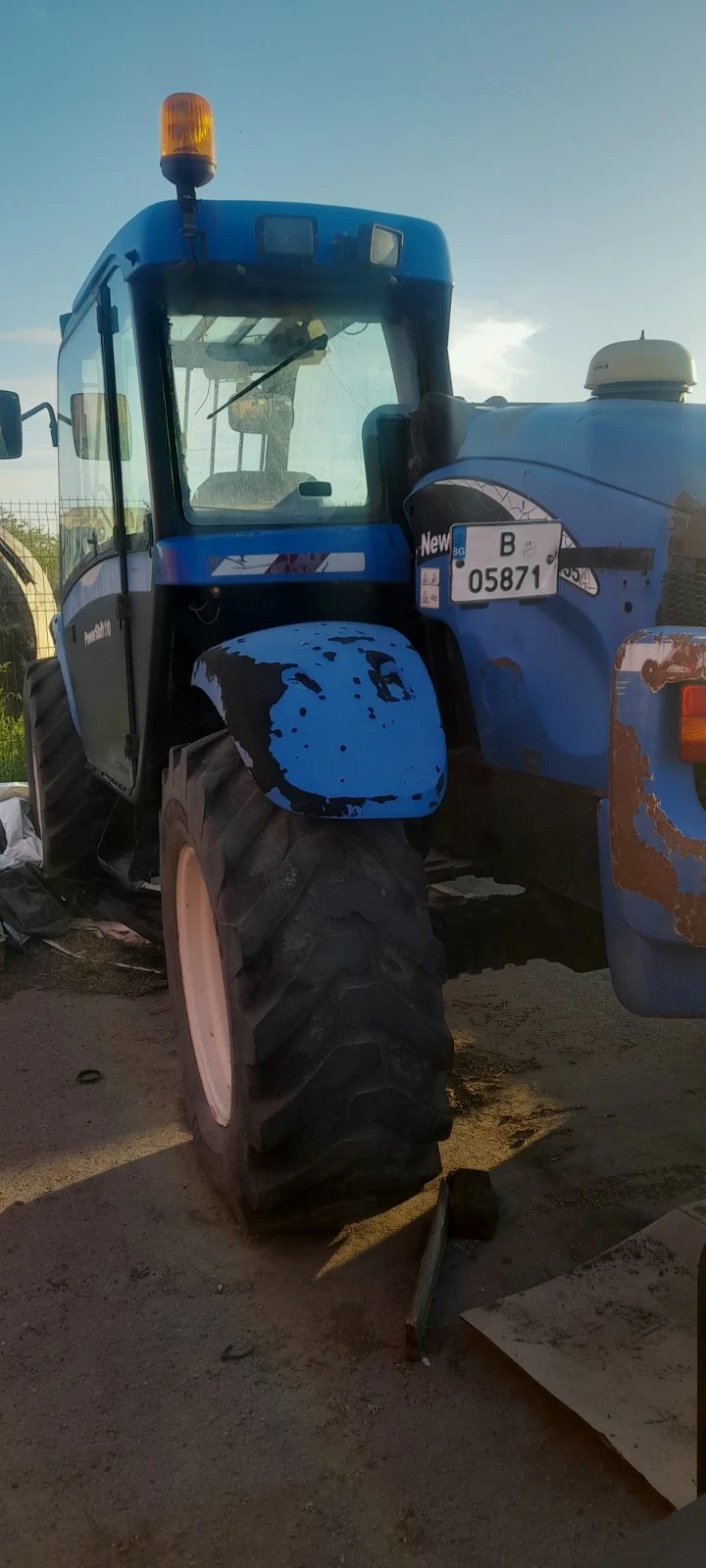 ������������ ������� New Holland LM 35 A  | Mobile.bg � ����������� 4