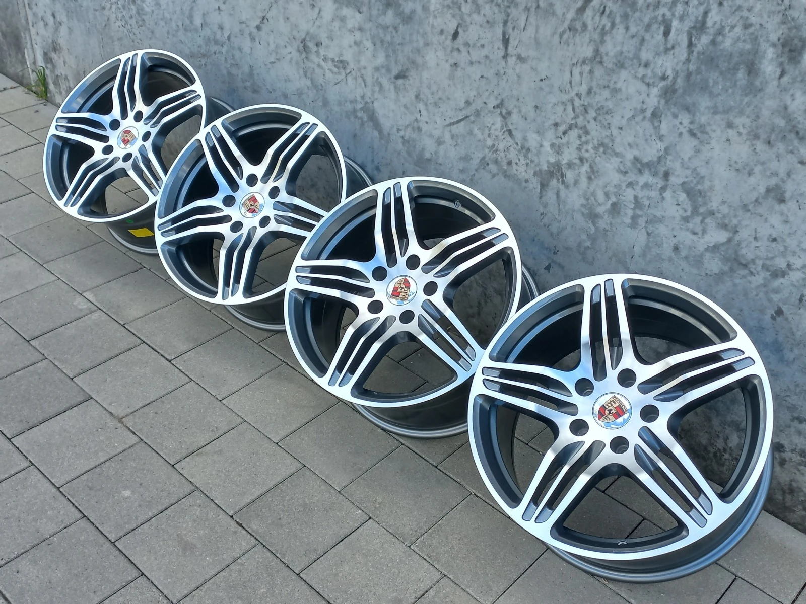   Porsche | Mobile.bg   1