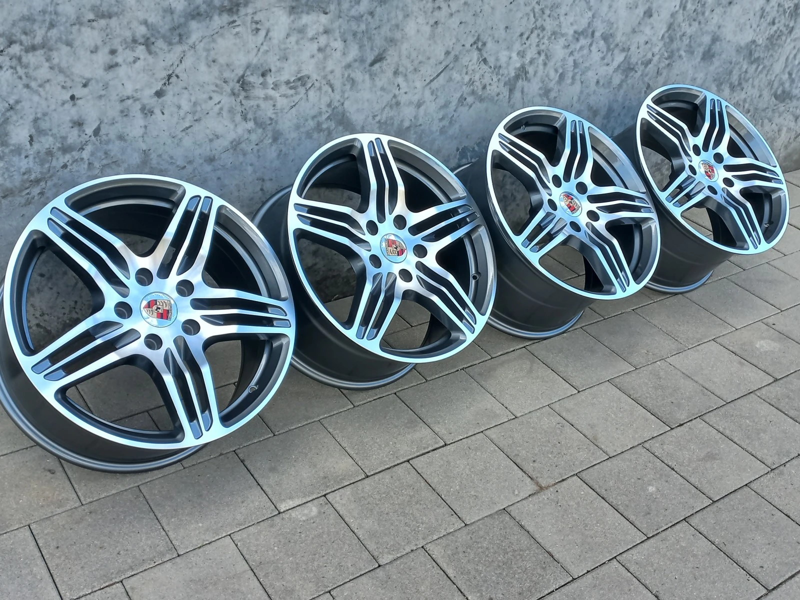   Porsche | Mobile.bg   9